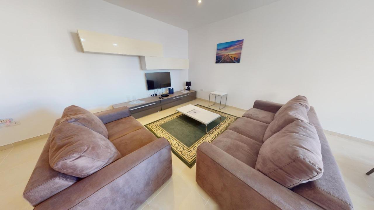 Spacious 2 Bedroom Apartment In Sliema Buitenkant foto